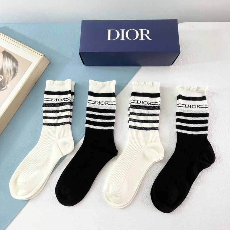 CHRISTIAN DIOR